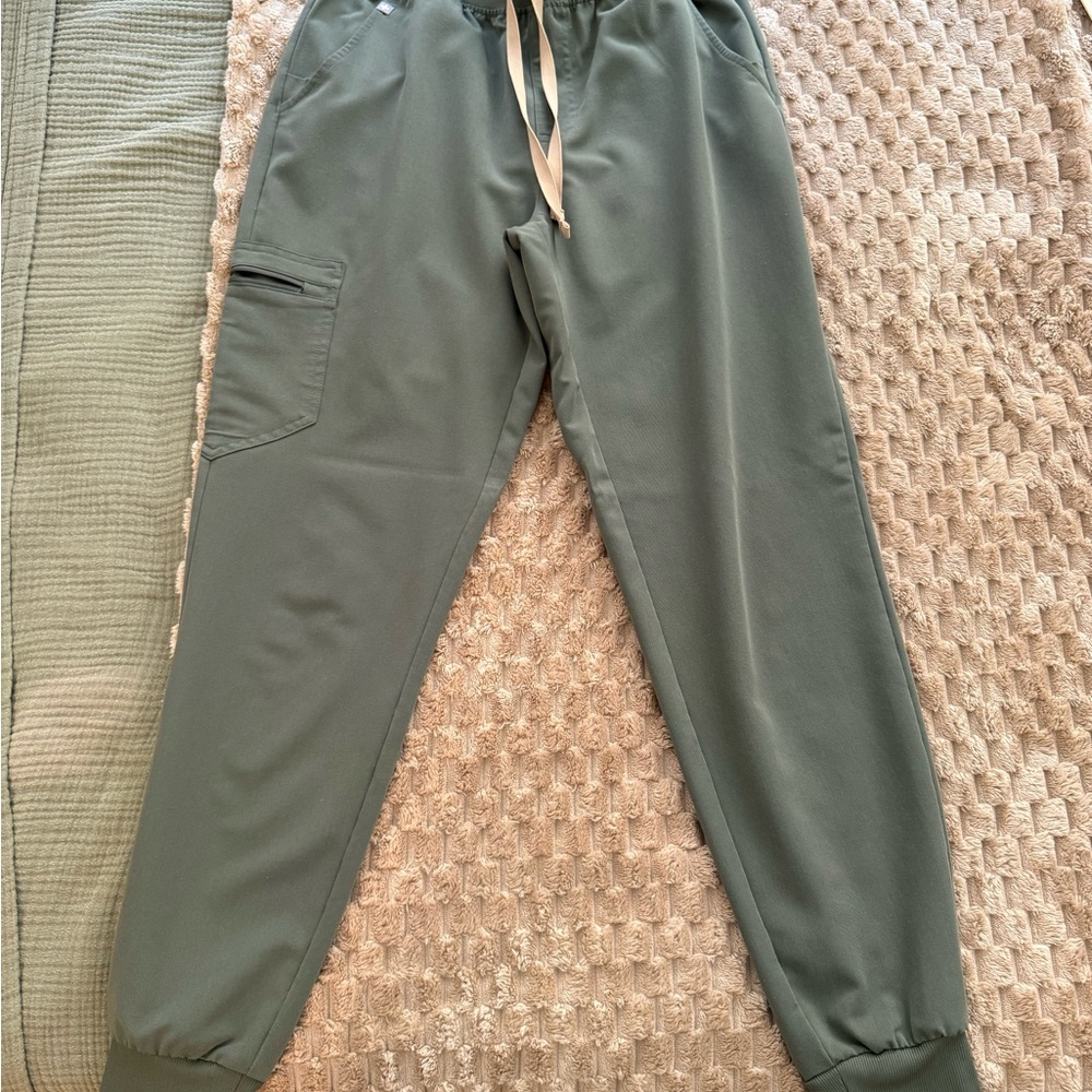 Figs Zamora Jogger Scrub Pants